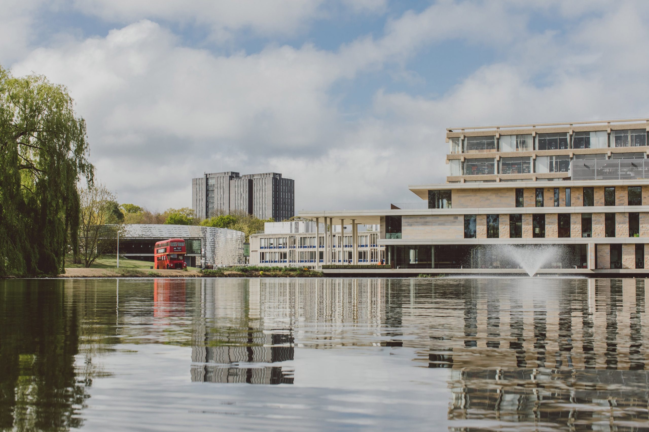 Vysoké Školy v UK - Největší Nabídka Škol a Oborů University of Essex