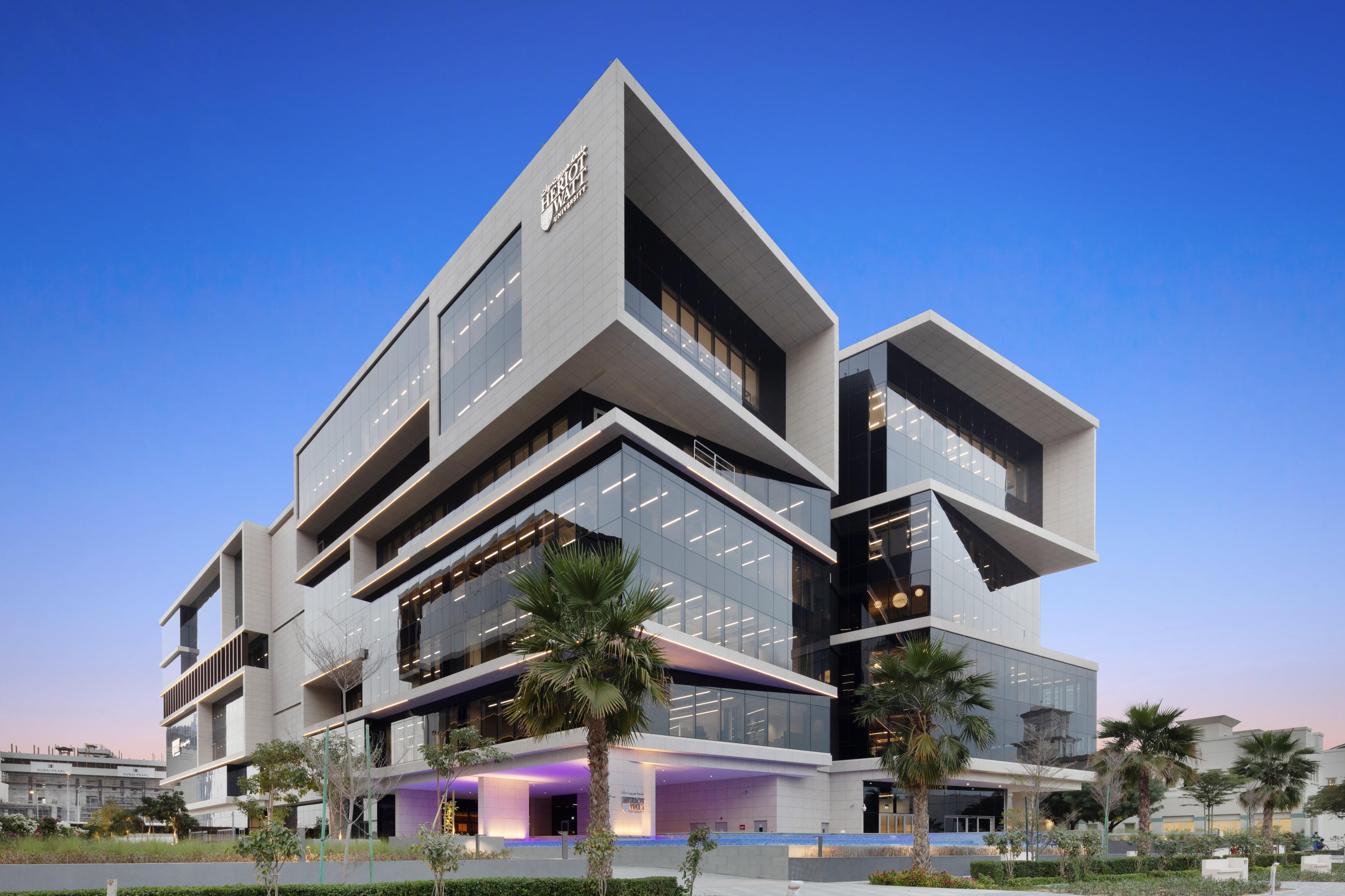 Heriot-Watt University Dubai | Studium v Dubaji Heriot-Watt University Dubaj - kampus Dubaj