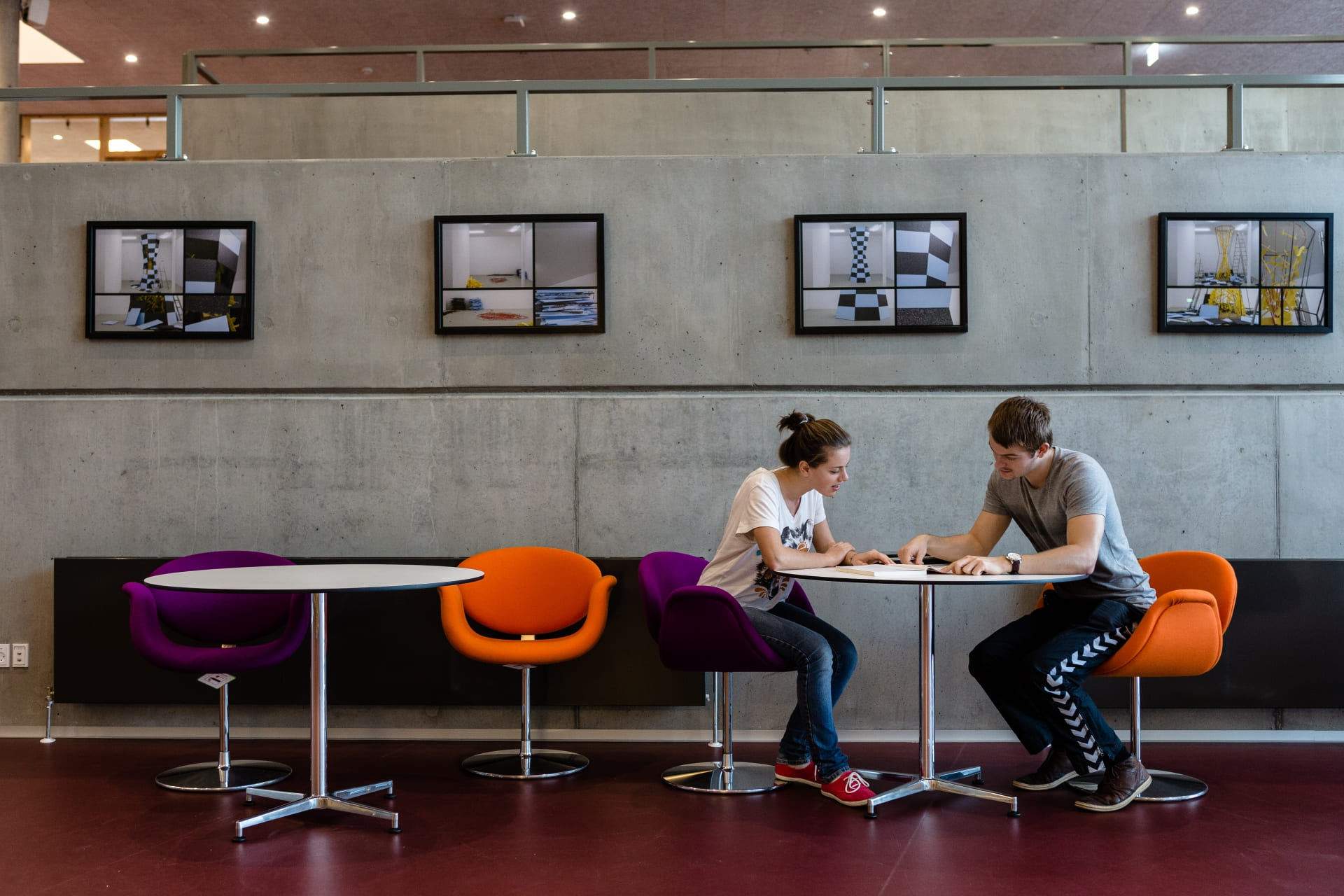 UCN - University College of Northern Denmark | Studium v Dánsku UCN Aalborg - interiér kampusu
